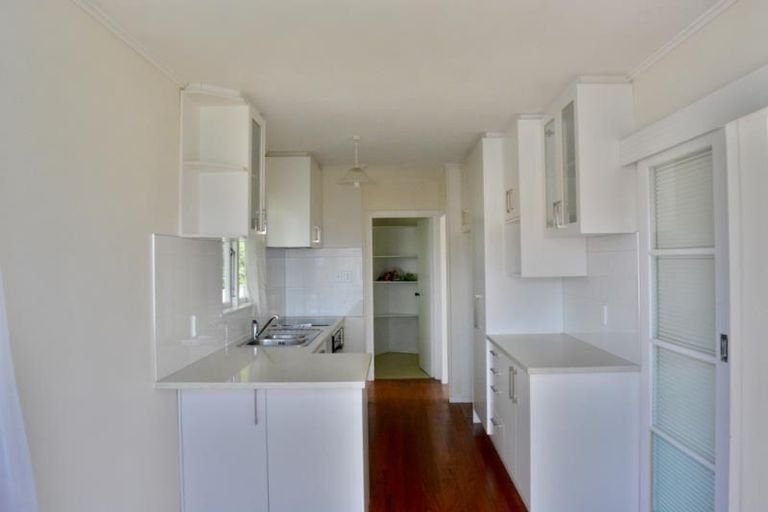 Photo of property in 41 Northcote Road, Hillcrest, Auckland, 0627