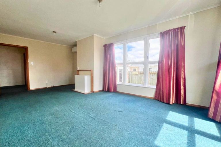 Photo of property in 5-7 Hazard Grove, Cannons Creek, Porirua, 5024