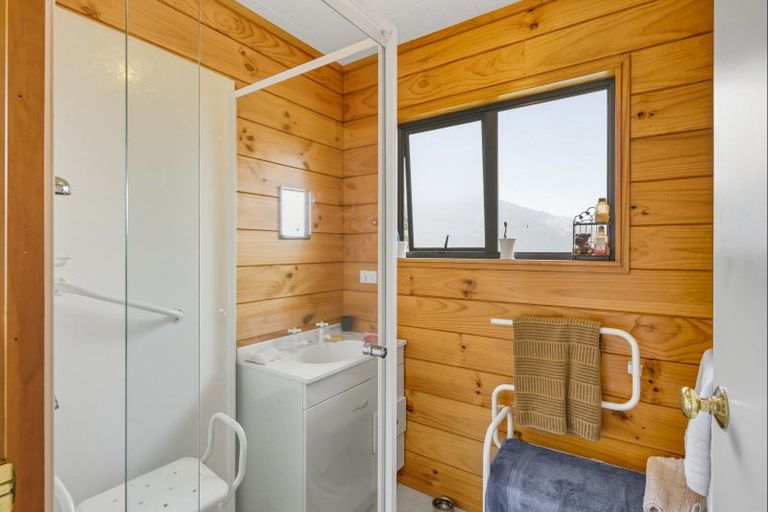 Photo of property in 57 Tiro Tiro Road, Levin, 5510