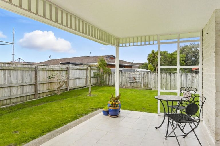 Photo of property in 11 The Avenue, Paraparaumu Beach, Paraparaumu, 5032
