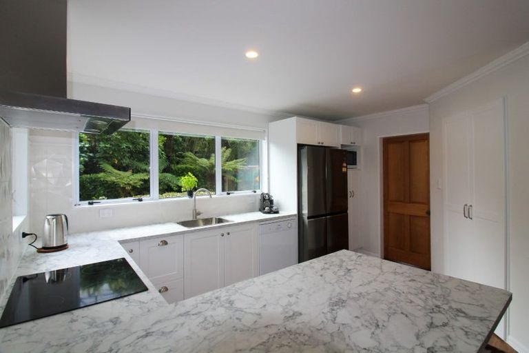 Photo of property in 28 Satara Crescent, Khandallah, Wellington, 6035