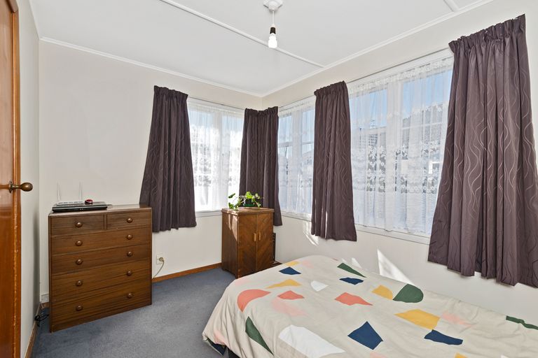 Photo of property in 111 Springs Road, Hornby, Christchurch, 8042