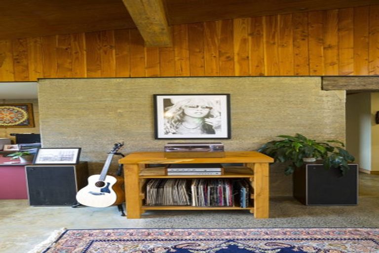 Photo of property in 16 Pennyroyal Place, Te Kamo, Kamo, 0185