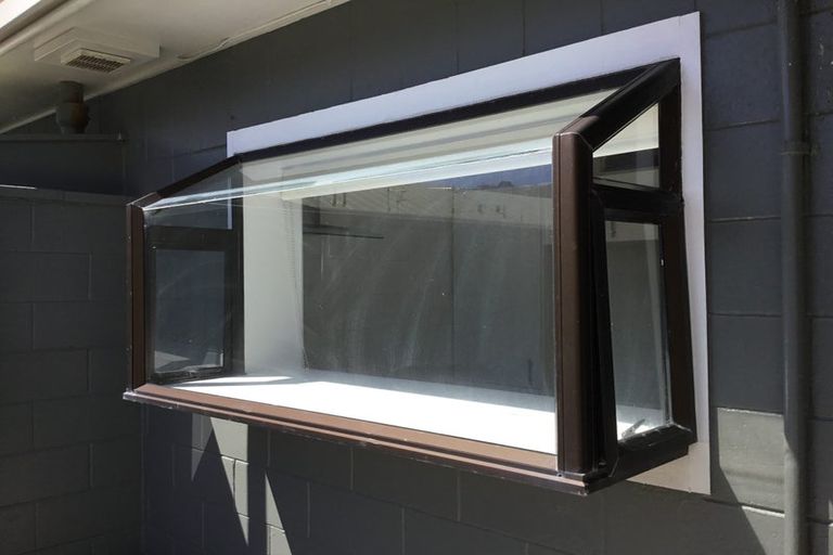 Photo of property in 19/4u Dr Taylor Terrace, Johnsonville, Wellington, 6037