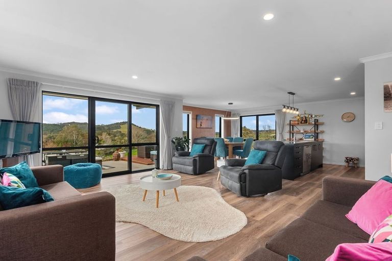 Photo of property in 14 Mangakino Lane, Kauri, Kamo, 0185