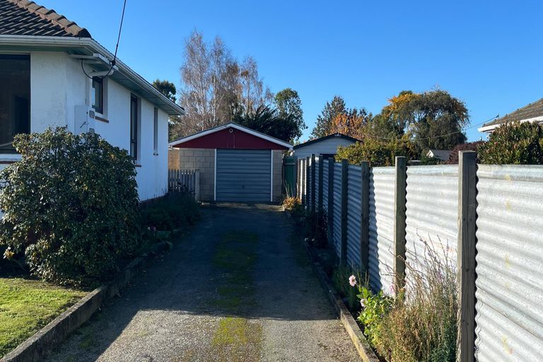 Photo of property in 12 Betten Street, Waimate, 7924