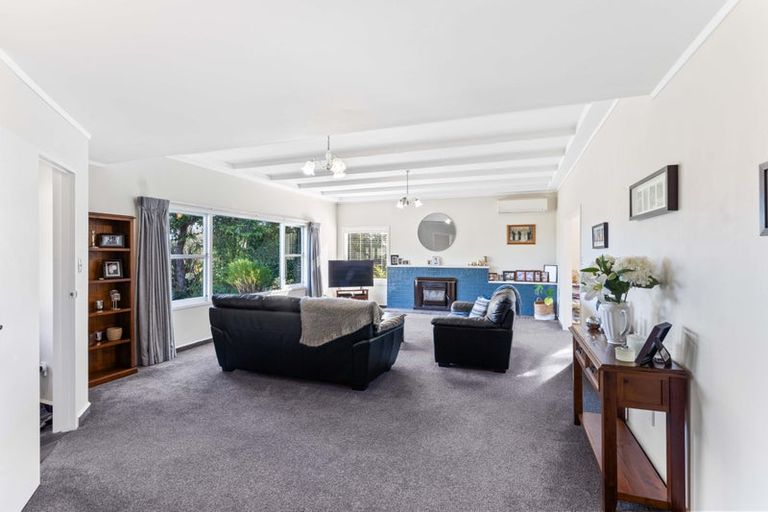 Photo of property in 43 Te Horo Hautere Cross Road, Te Horo, Otaki, 5582