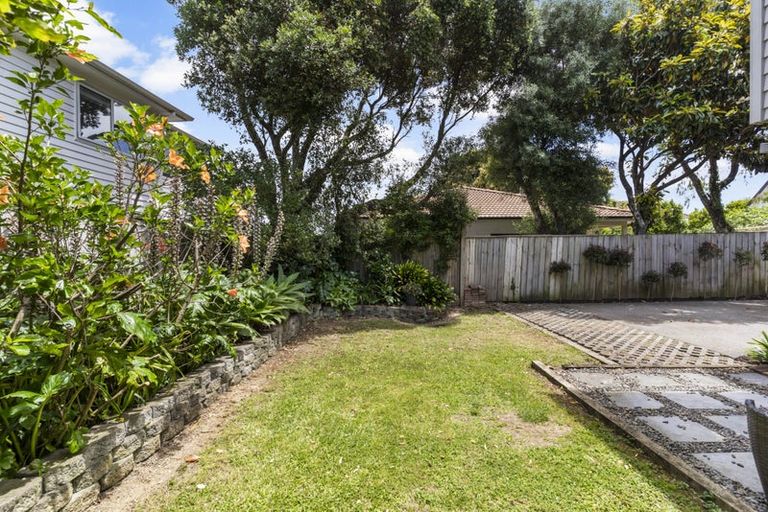 Photo of property in 17 Richard Avenue, Bucklands Beach, Auckland, 2014