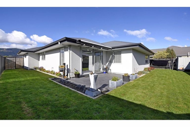 Photo of property in 41 Kendall View, Stoke, Nelson, 7011