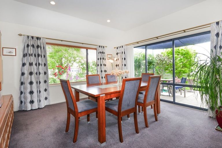 Photo of property in 1 Russell Robertson Drive, Havelock North, 4130