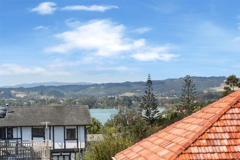 Photo of property in 43 Cockle Bay Road, Cockle Bay, Auckland, 2014
