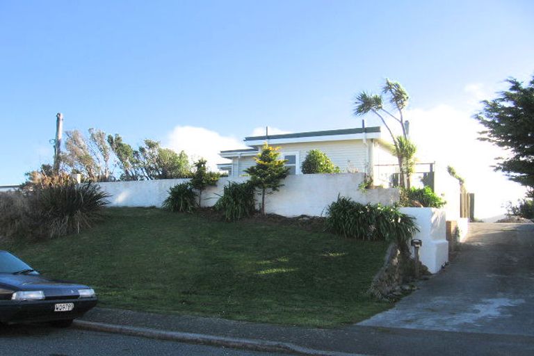Photo of property in 7 Chapman Street, Johnsonville, Wellington, 6037