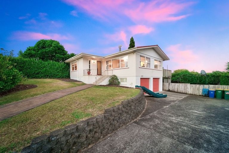 Photo of property in 31 Meilland Place, Glen Eden, Auckland, 0602