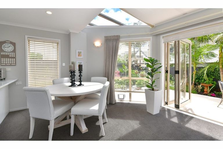 Photo of property in 16 Millennial Way, Orewa, 0931