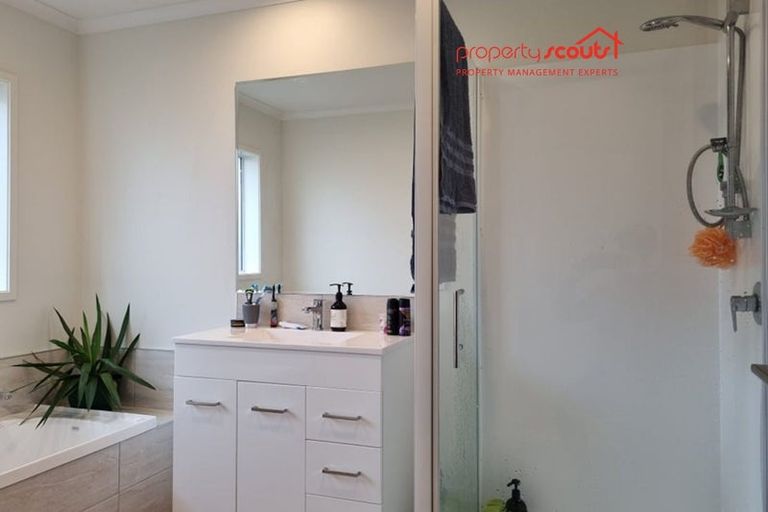 Photo of property in 50 Aratapu Street, Waitara, 4320