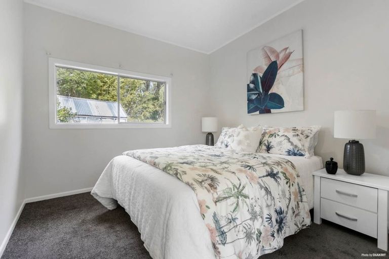 Photo of property in 135c Rosier Road, Glen Eden, Auckland, 0602