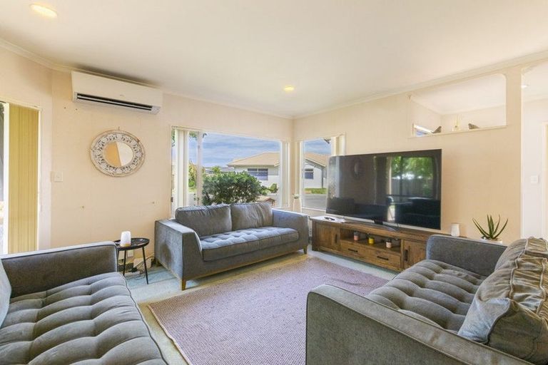 Photo of property in 6 Ellerslie Place, Taradale, Napier, 4112