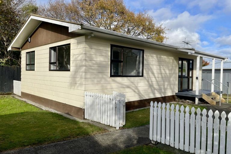 Photo of property in 4 Rimu Street, Wallaceville, Upper Hutt, 5018