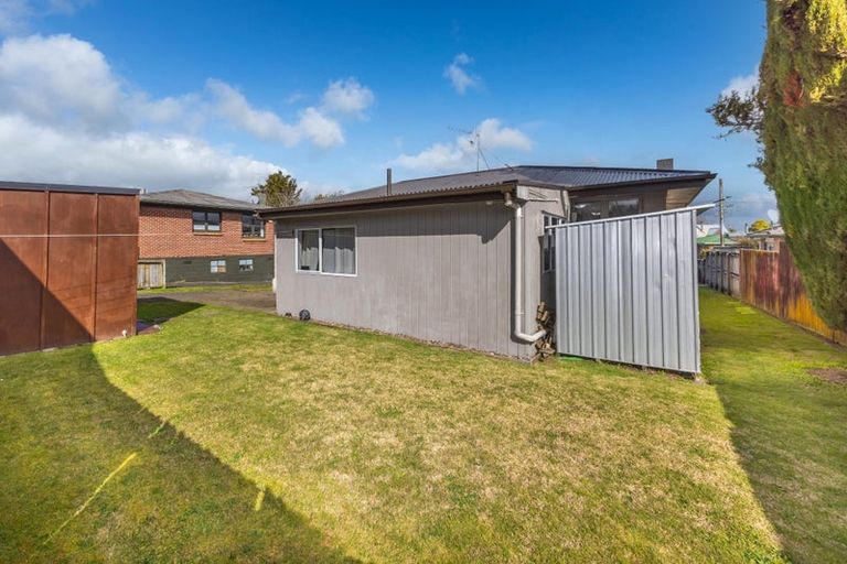 Photo of property in 17 Macdonald Road, Glenview, Hamilton, 3206