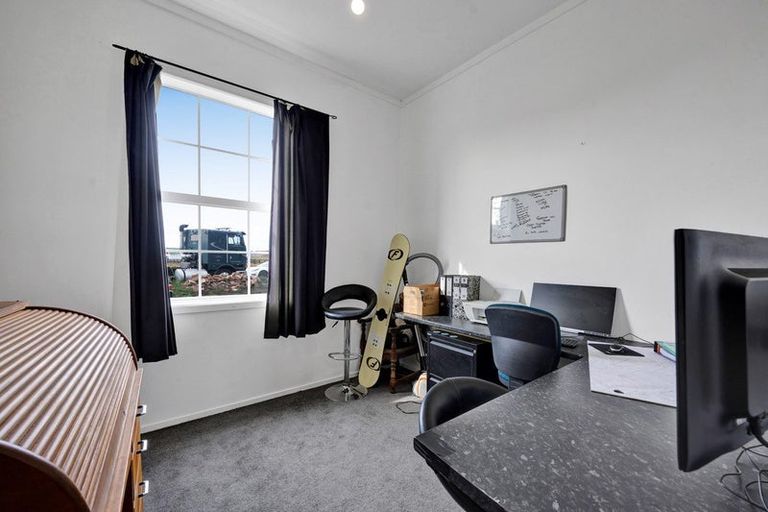 Photo of property in 8-10 Egmont Street, Normanby, Hawera, 4614