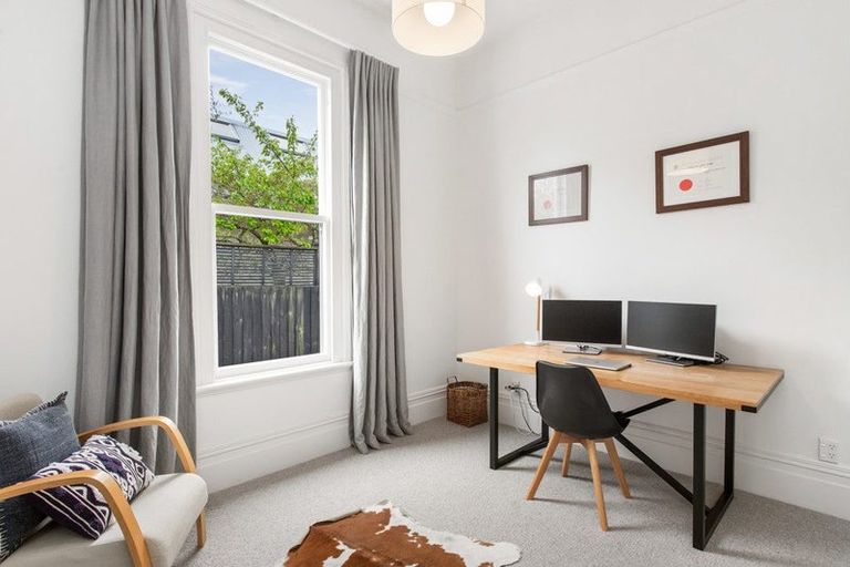 Photo of property in 6 Hawkesbury Avenue, St Albans, Christchurch, 8014