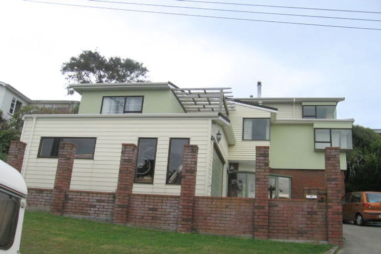 Photo of property in 10 Kowhai Street, Tawa, Wellington, 5028