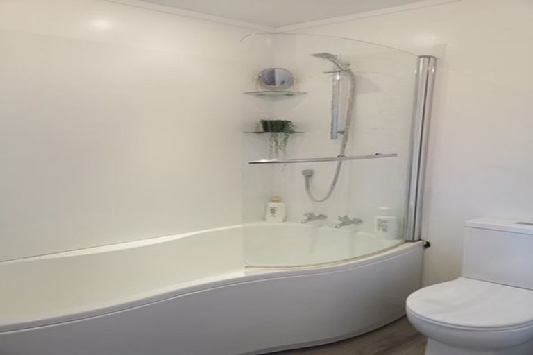 Photo of property in 15 The Bollard, Whitby, Porirua, 5024