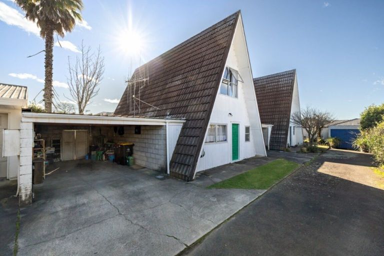 Photo of property in 2/215 Fifteenth Avenue, Tauranga South, Tauranga, 3112