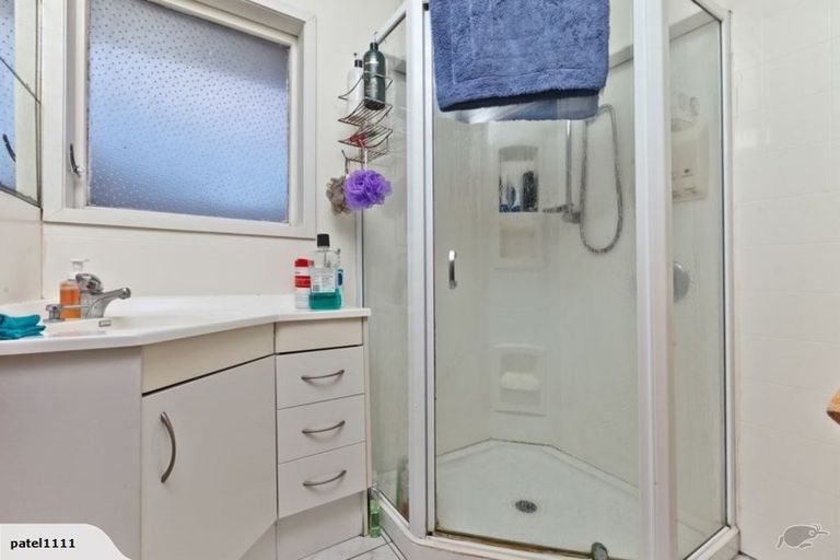 Photo of property in 74 Eskdale Road, Birkdale, Auckland, 0626