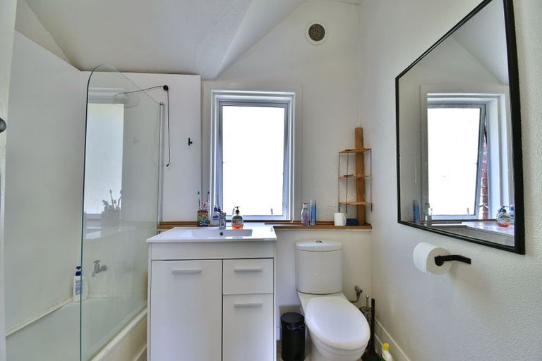 Photo of property in 26 Norfolk Street, Saint Clair, Dunedin, 9012