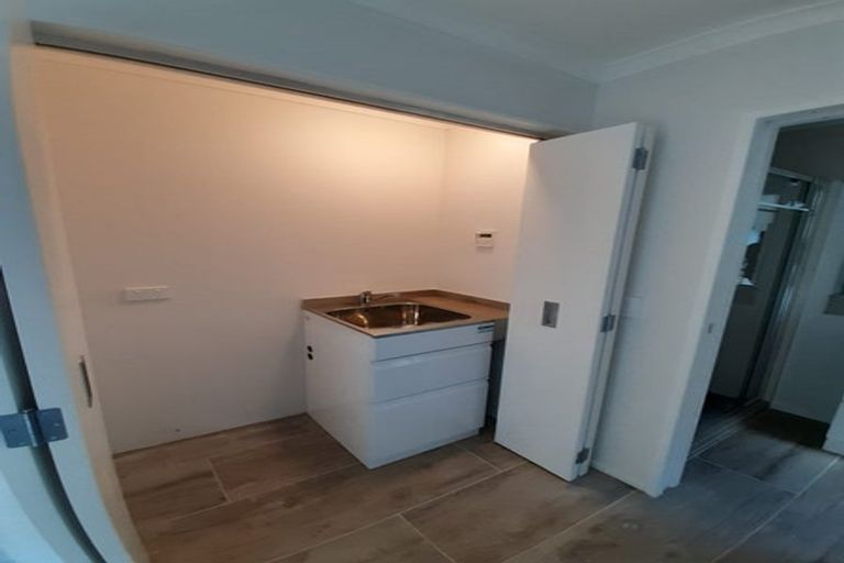 Photo of property in 31 Percy Dyett Drive, Karori, Wellington, 6012