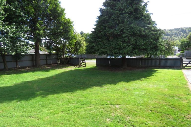 Photo of property in 64-66 Main Street, Reefton, 7830