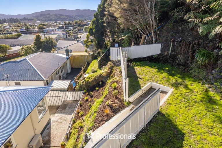 Photo of property in 61 Petrie Street, Wainuiomata, Lower Hutt, 5014