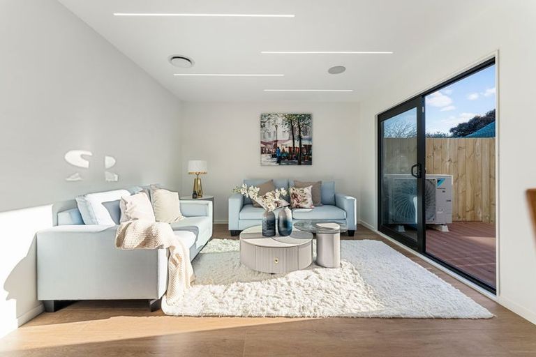 Photo of property in 224a Walter Strevens Drive, Conifer Grove, Takanini, 2112