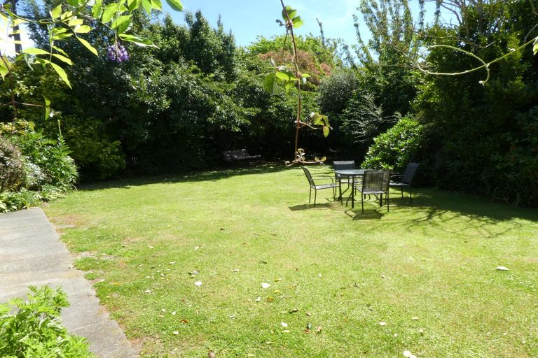 Photo of property in 2 North Terrace, Temuka, 7920