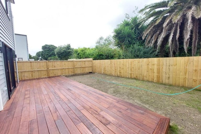 Photo of property in 26 Coast Garden Drive, Hobsonville, Auckland, 0616