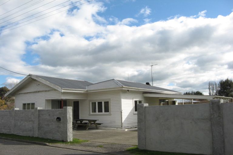Photo of property in 25 Johnson Street, Waipawa, 4210