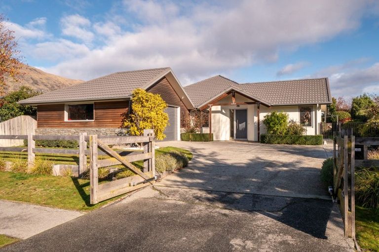 Photo of property in 38 Erskine Street, Lake Hayes, Queenstown, 9304