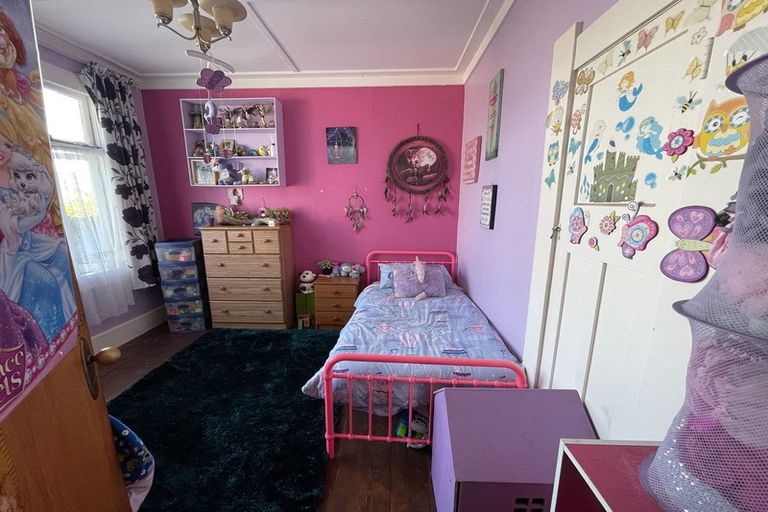 Photo of property in 62 Cobden Street, Westport, 7825