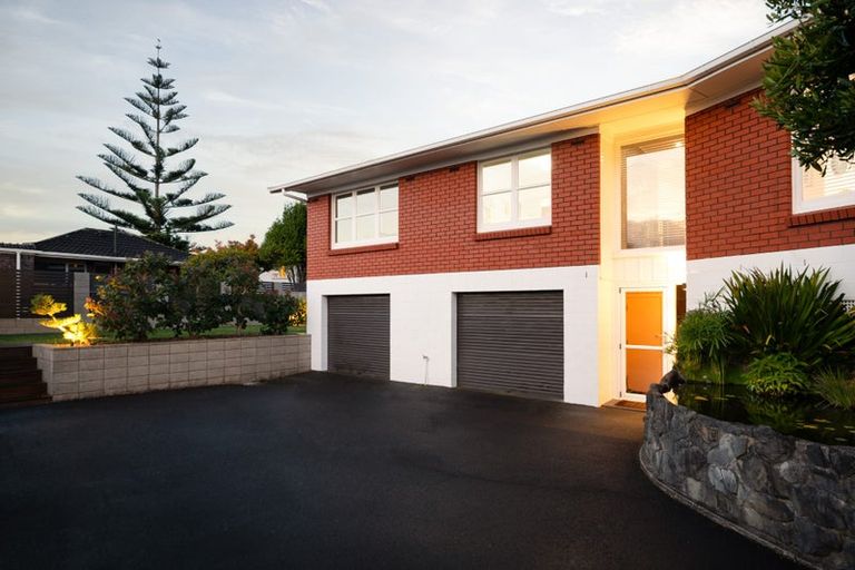 Photo of property in 180 Sandwich Road, St Andrews, Hamilton, 3200