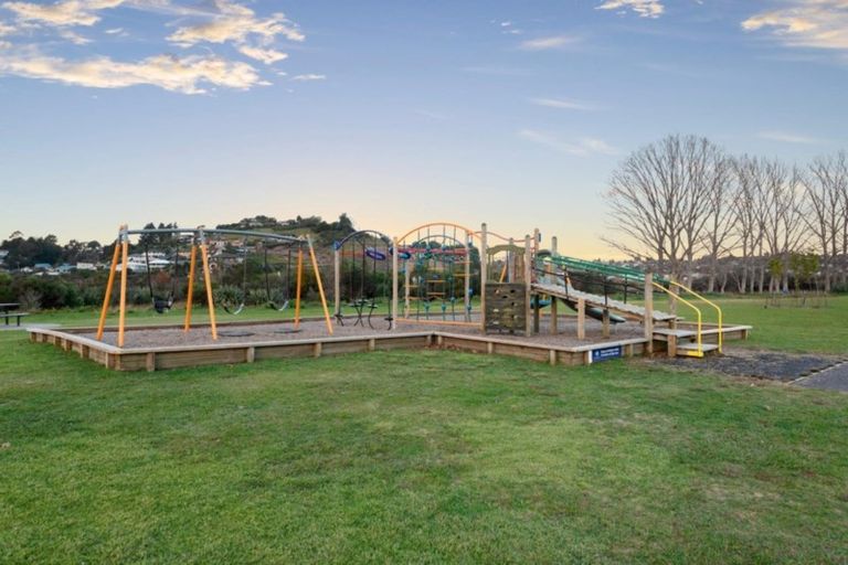 Photo of property in 17 Jude Way, Brookfield, Tauranga, 3110