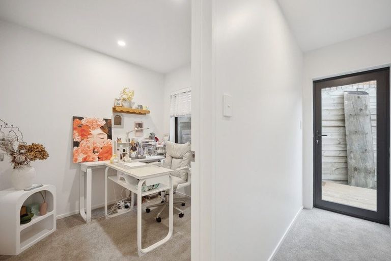 Photo of property in 1b Robin Lane, Browns Bay, Auckland, 0630