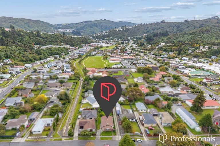 Photo of property in 14 Rawhiti Street, Stokes Valley, Lower Hutt, 5019