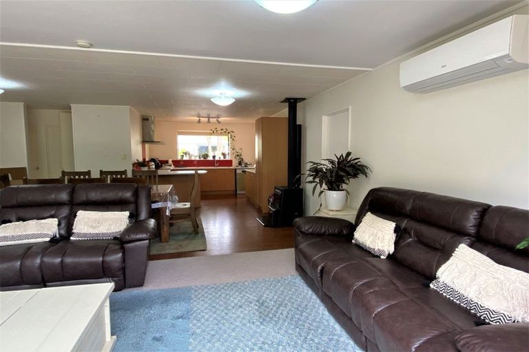 Photo of property in 4 Jenny Lane, Waiuku, 2123