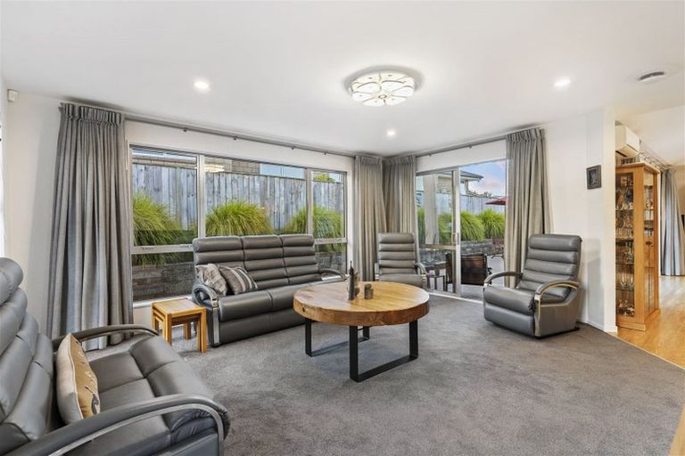 Photo of property in 11 Lam Terrace, Riverhead, 0820