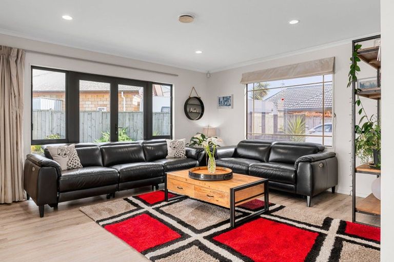 Photo of property in 7 Roderick Place, Rototuna, Hamilton, 3210