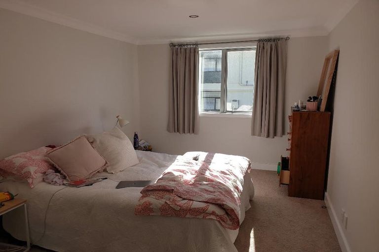 Photo of property in 128u1 Britomart Street, Berhampore, Wellington, 6023