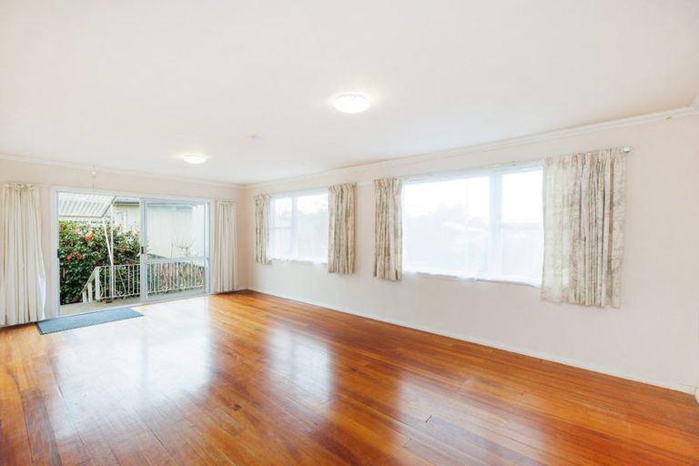 Photo of property in 18 Antrim Place, Hokowhitu, Palmerston North, 4410