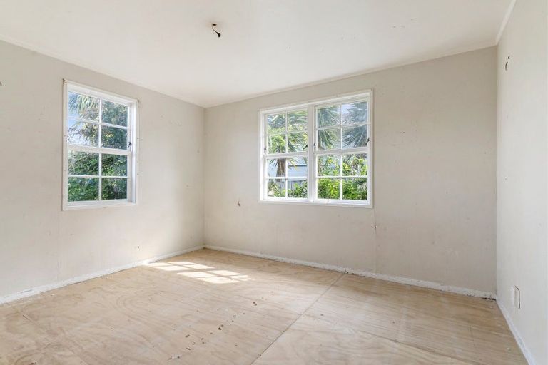 Photo of property in 123 Mahia Road, Wattle Downs, Auckland, 2103