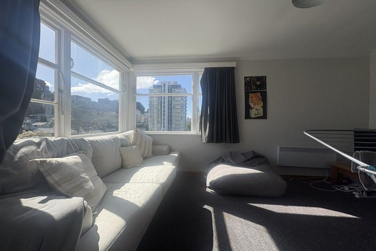 Photo of property in Winslow Apartments, 6/2 Ohiro Road, Aro Valley, Wellington, 6021